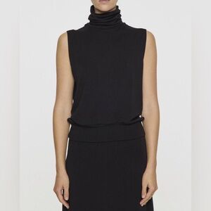 BLEUSALT The Sleeveless Turtleneck
